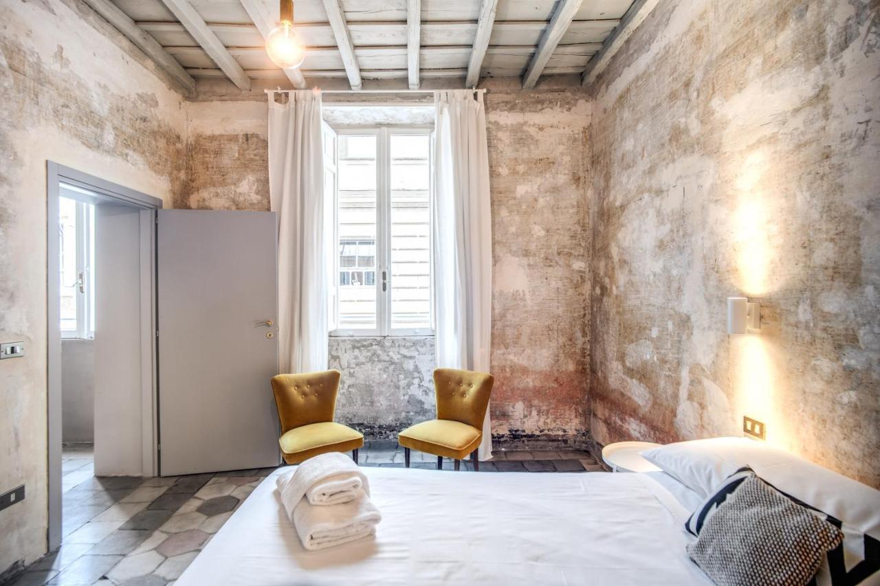 Stylish And Spacious Apartment Next To The Colosseum Rome Bagian luar foto